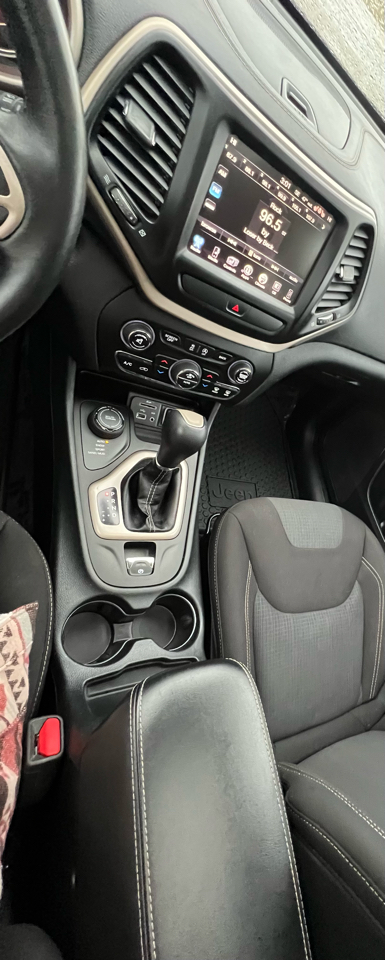 Jeep Cherokee Latitude 4WD 2016