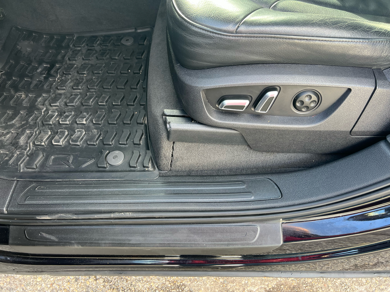 Audi Q7 3.0T Premium Plus quattro 2015