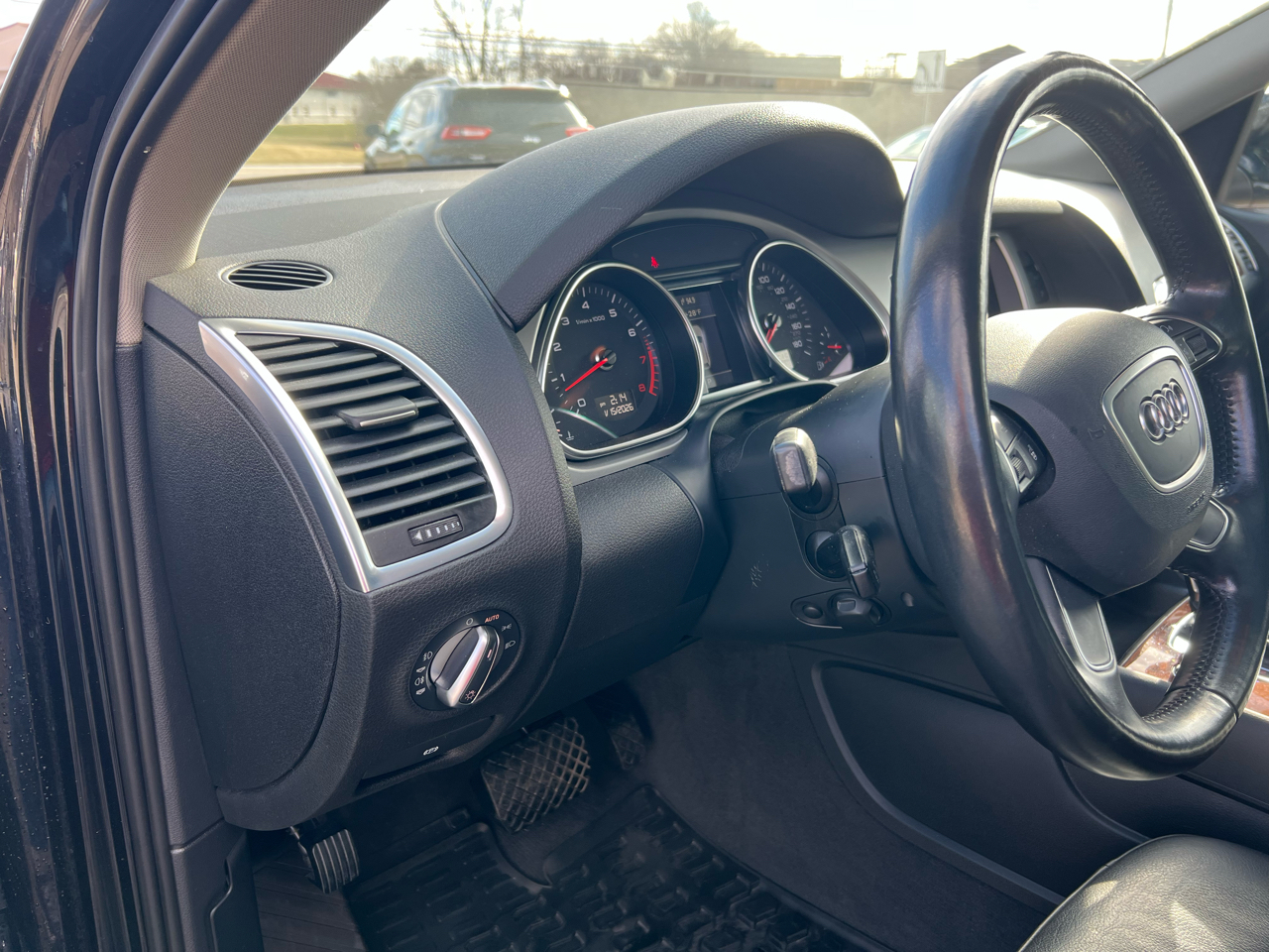 Audi Q7 3.0T Premium Plus quattro 2015