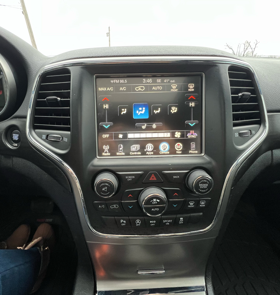 Jeep Grand Cherokee Laredo 4WD 2017