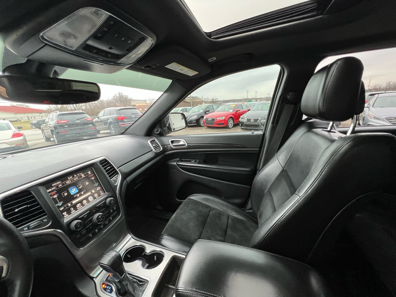 Jeep Grand Cherokee Laredo 4WD 2017