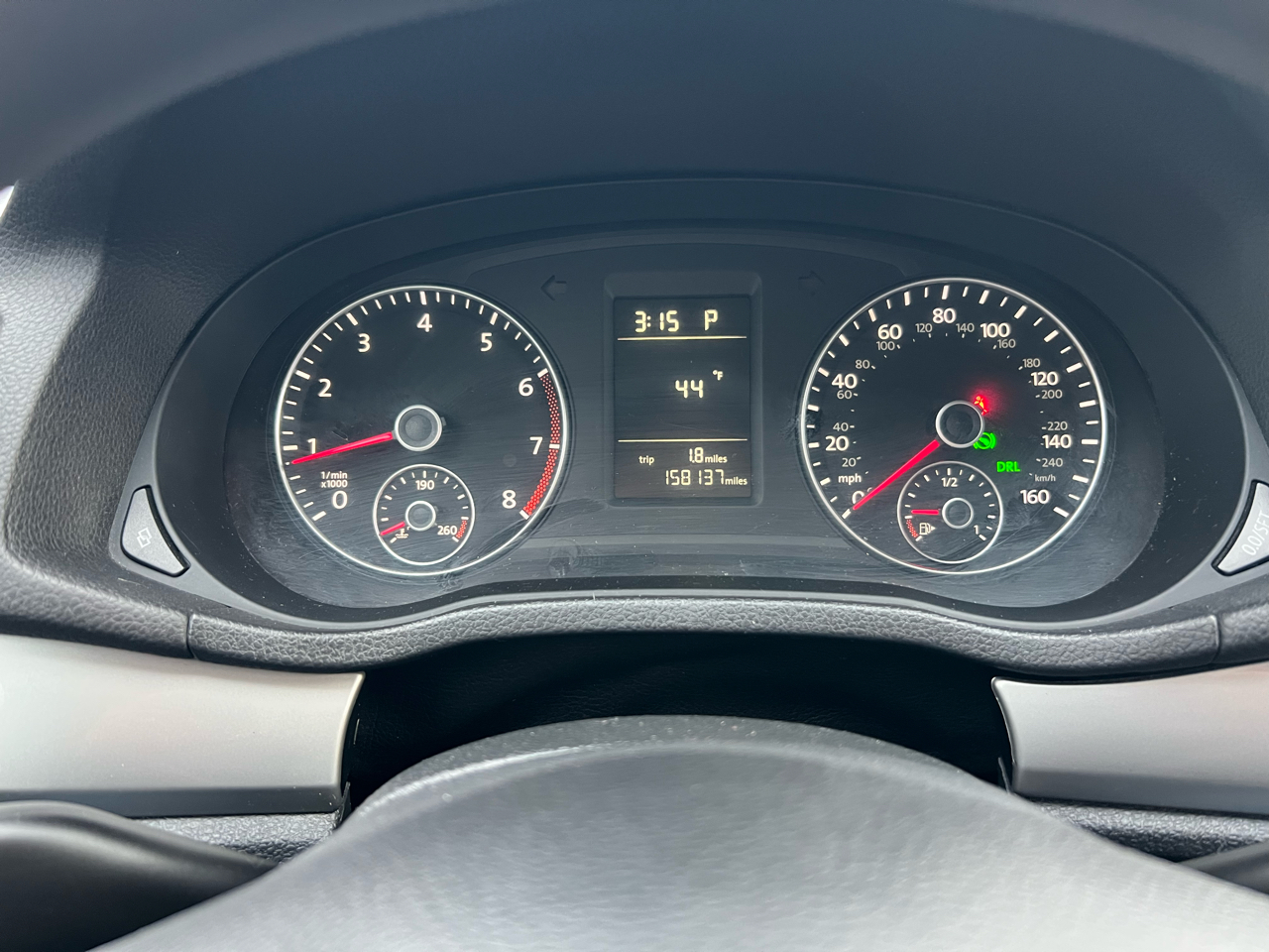 Volkswagen Passat 2.5L S W/Appearance 2012