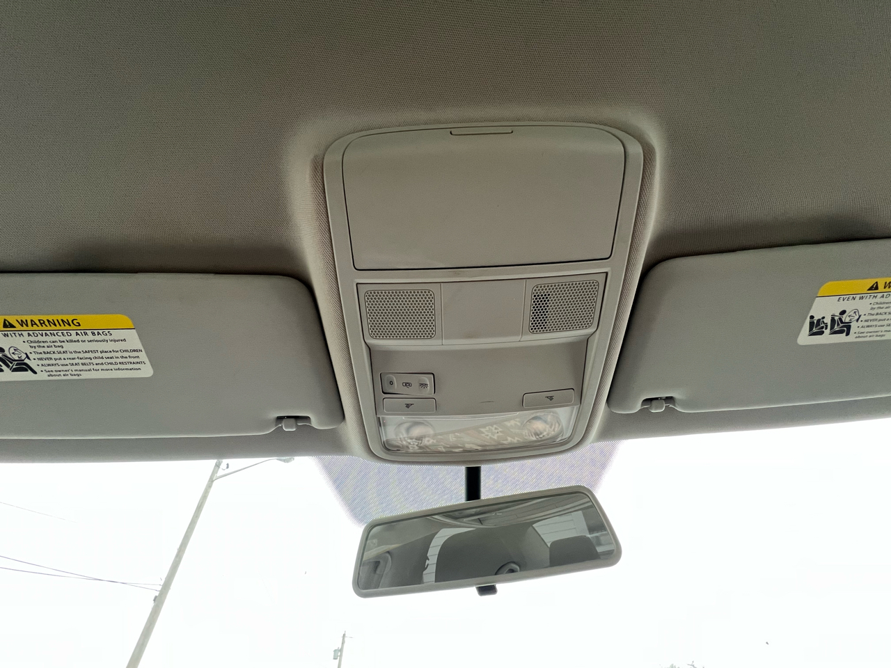 Volkswagen Passat 2.5L S W/Appearance 2012