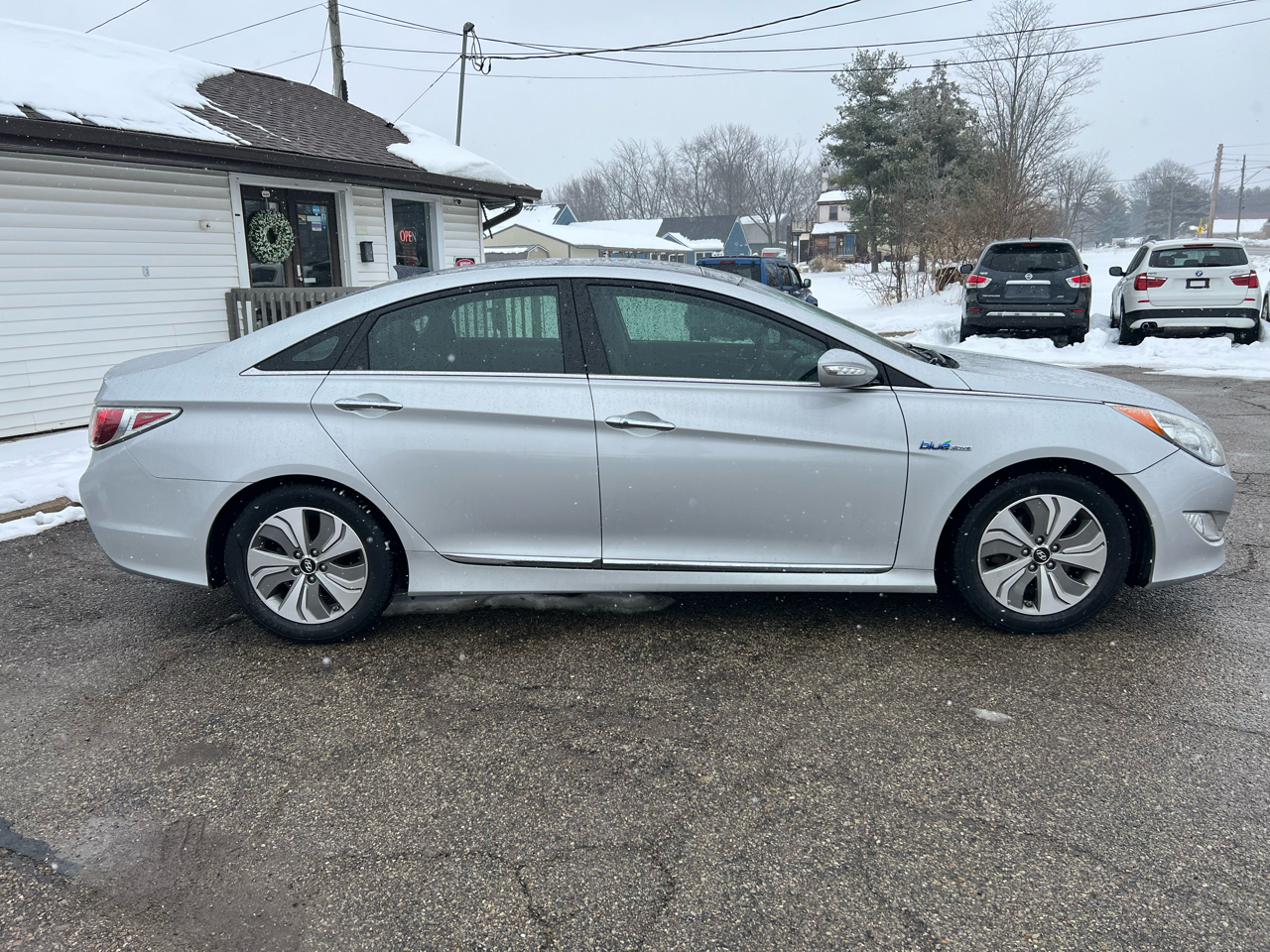 Hyundai Sonata Hybrid Sedan 2014