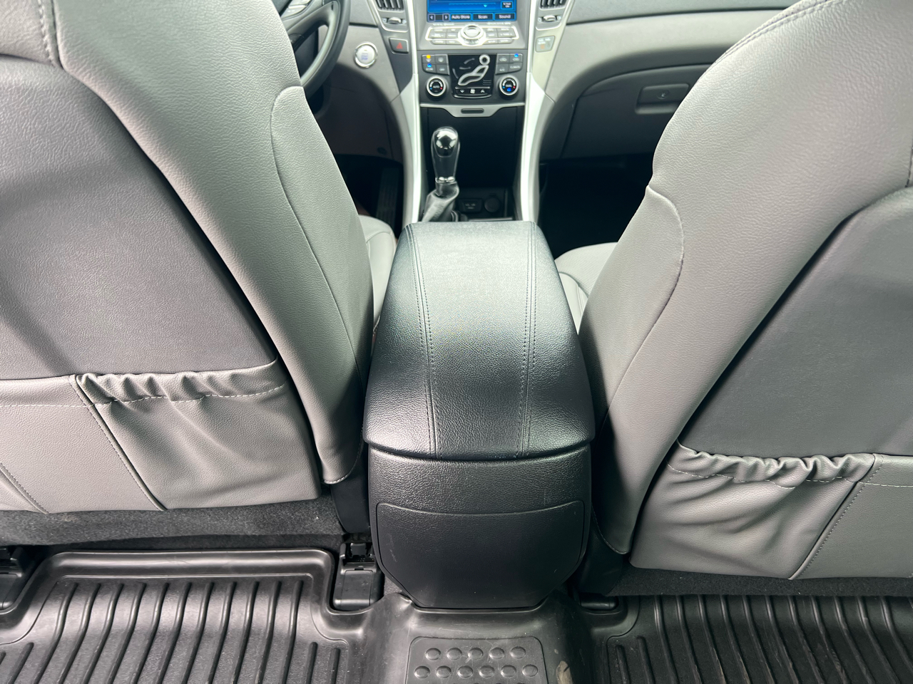 Hyundai Sonata Hybrid Sedan 2014