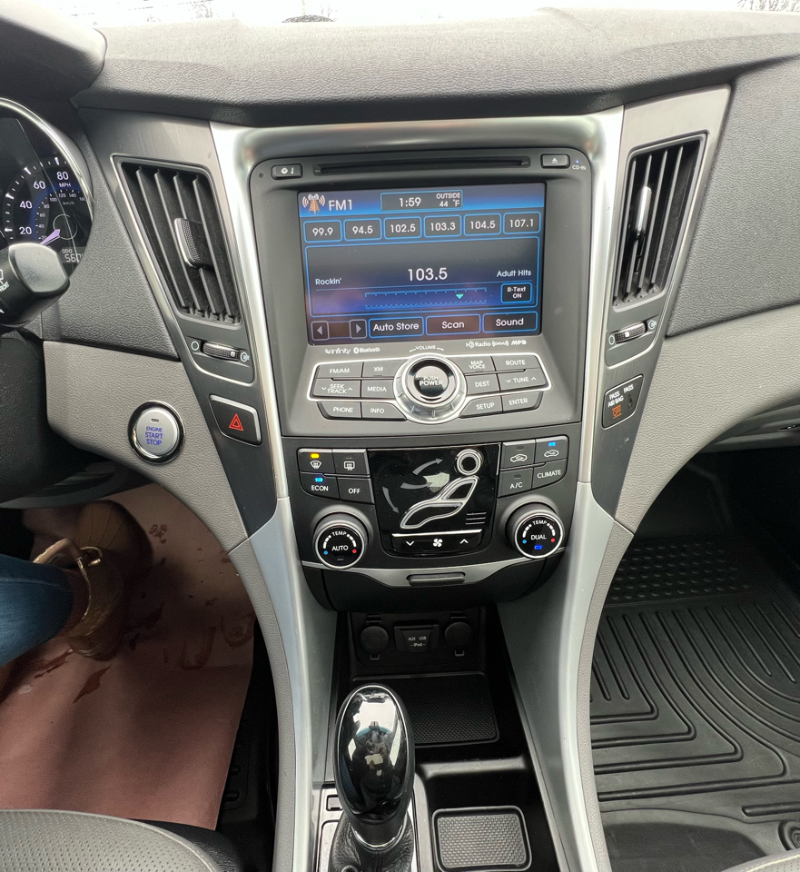 Hyundai Sonata Hybrid Sedan 2014