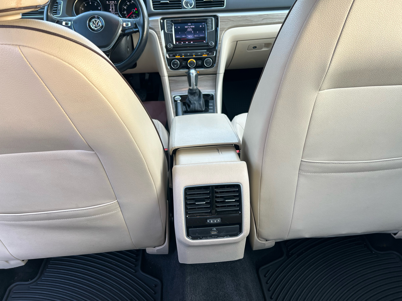 Volkswagen Passat SE 6A 2017