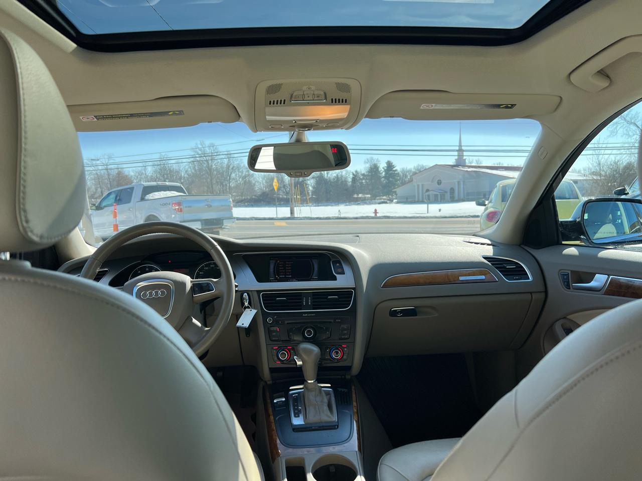 Audi A4 2.0T Premium Plus Sedan 2011