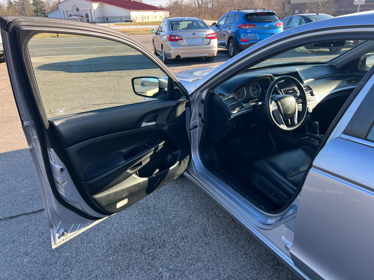 Honda Accord SE Sedan AT 2011