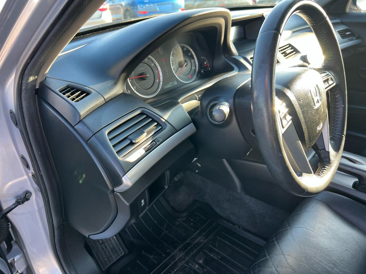 Honda Accord SE Sedan AT 2011