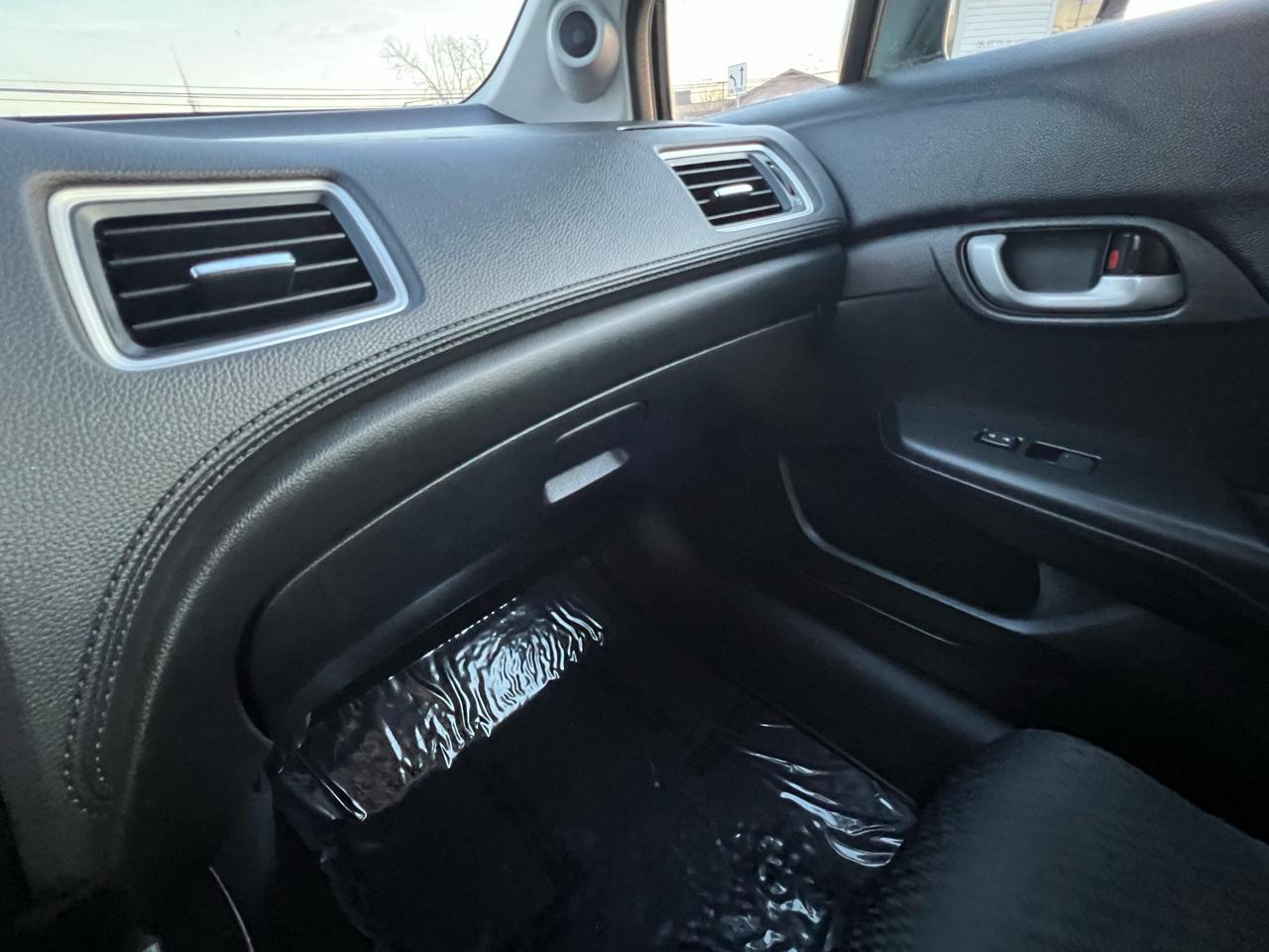 Honda Civic SE Sedan CVT 2015