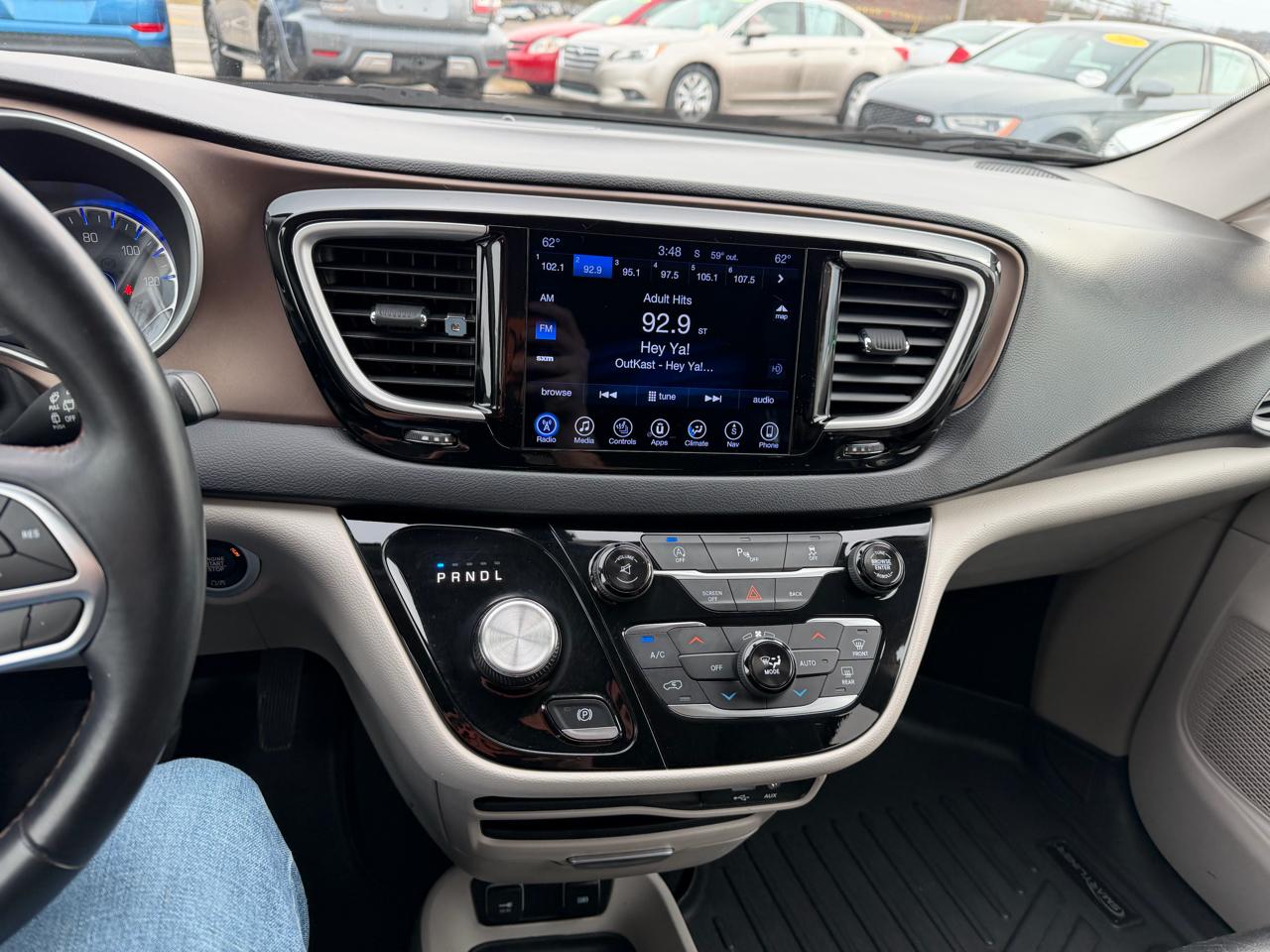 Chrysler Pacifica Touring-L 2017