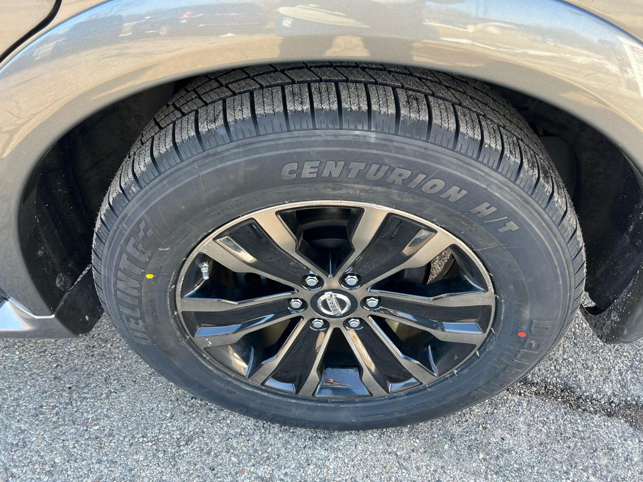 Nissan Armada Platinum AWD 2017