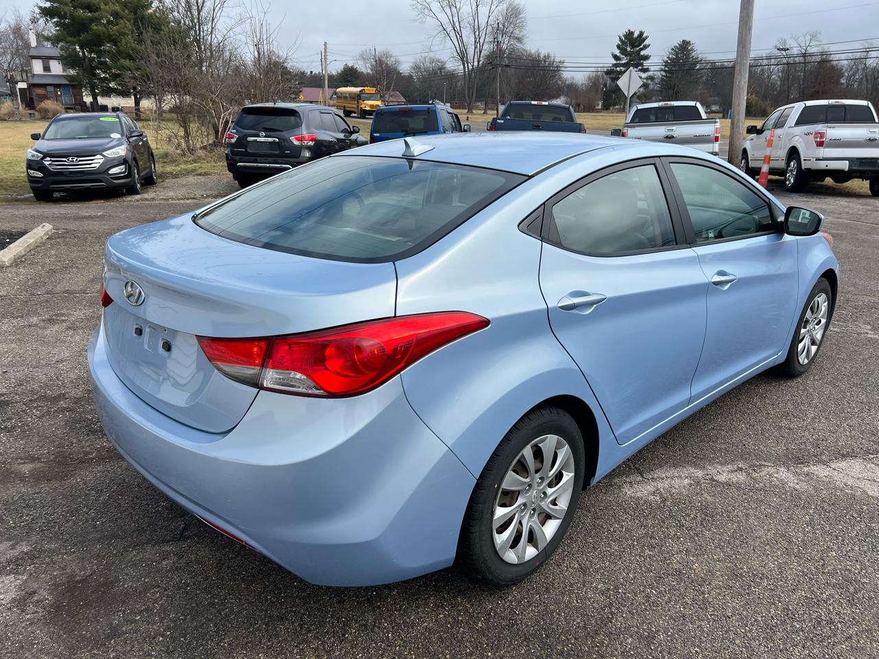 Hyundai Elantra Limited 2012