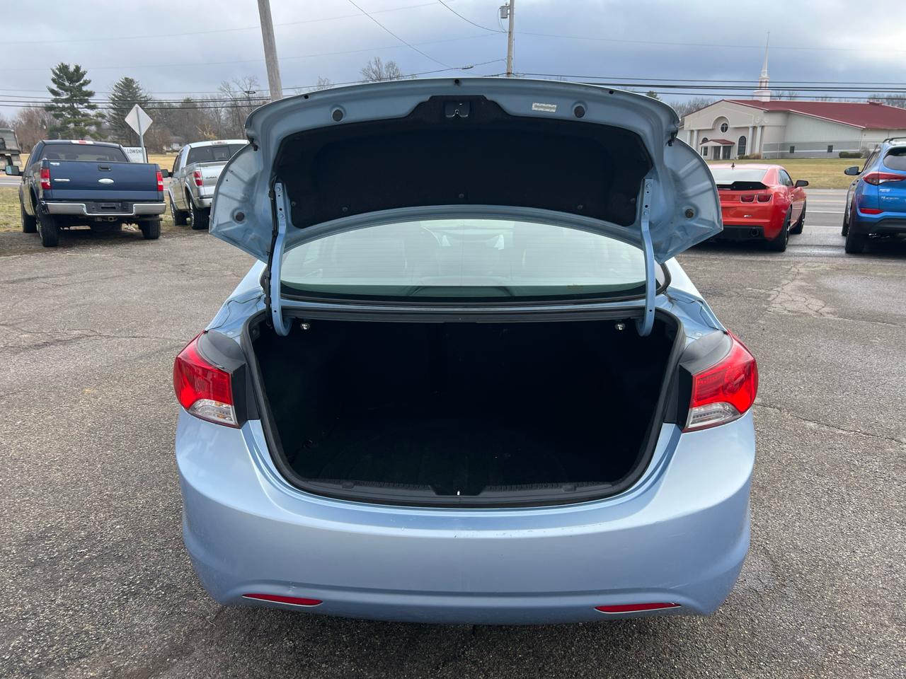 Hyundai Elantra Limited 2012