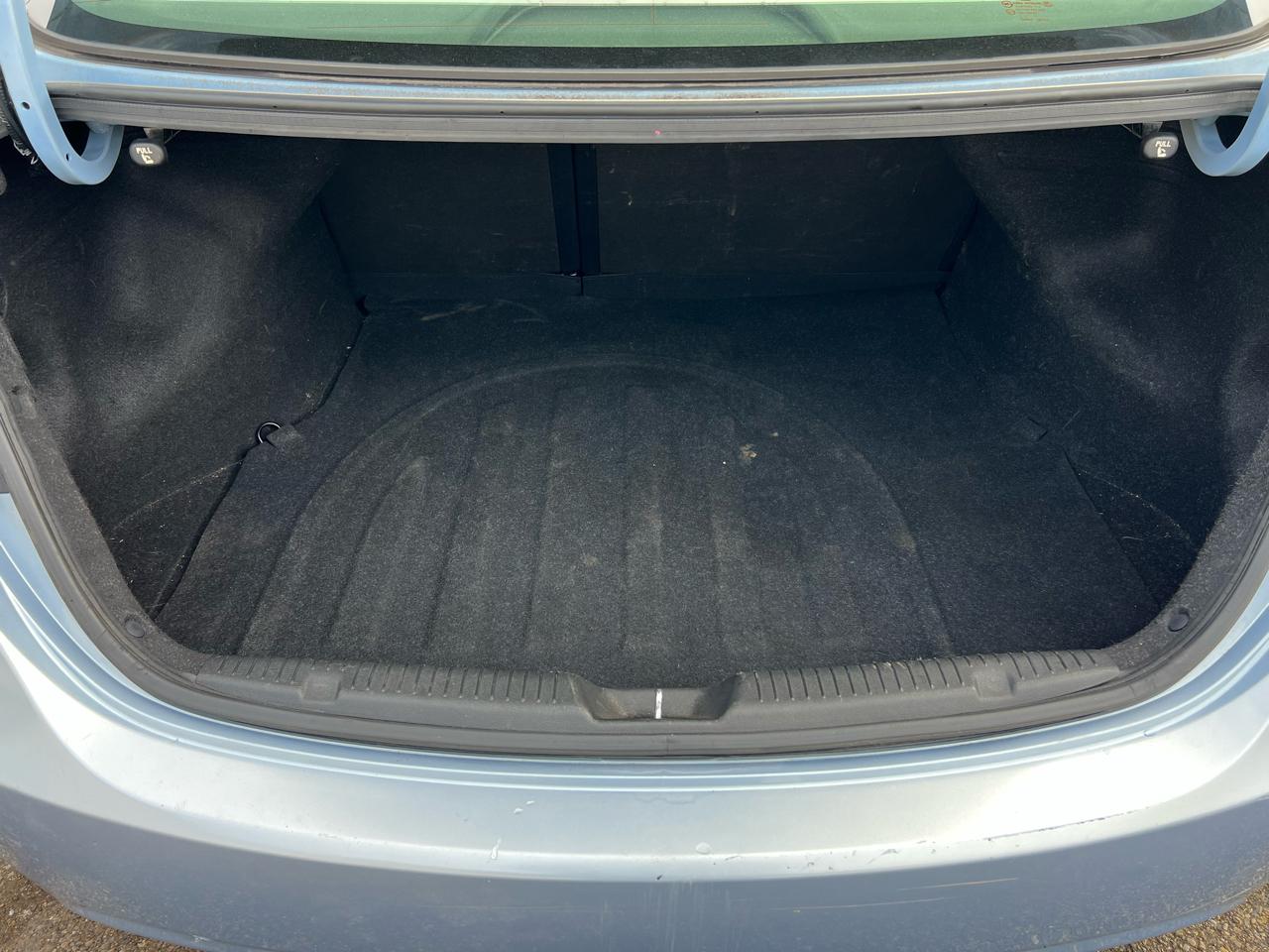 Hyundai Elantra Limited 2012