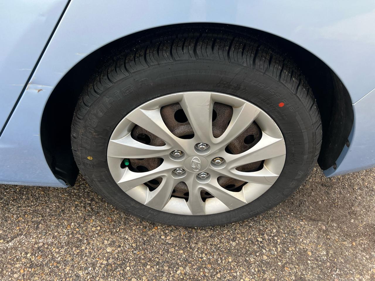 Hyundai Elantra Limited 2012