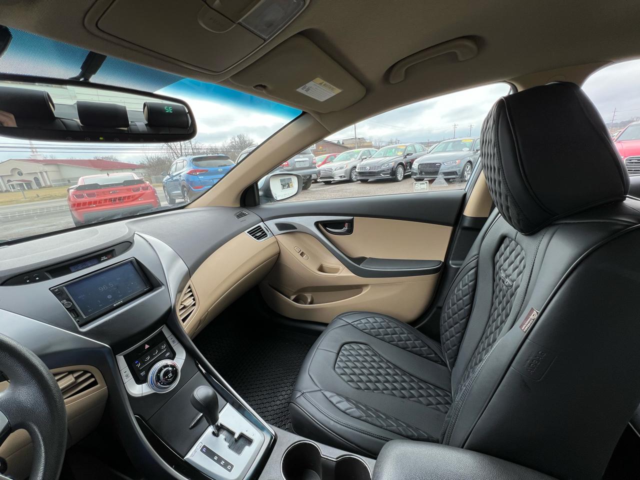 Hyundai Elantra Limited 2012