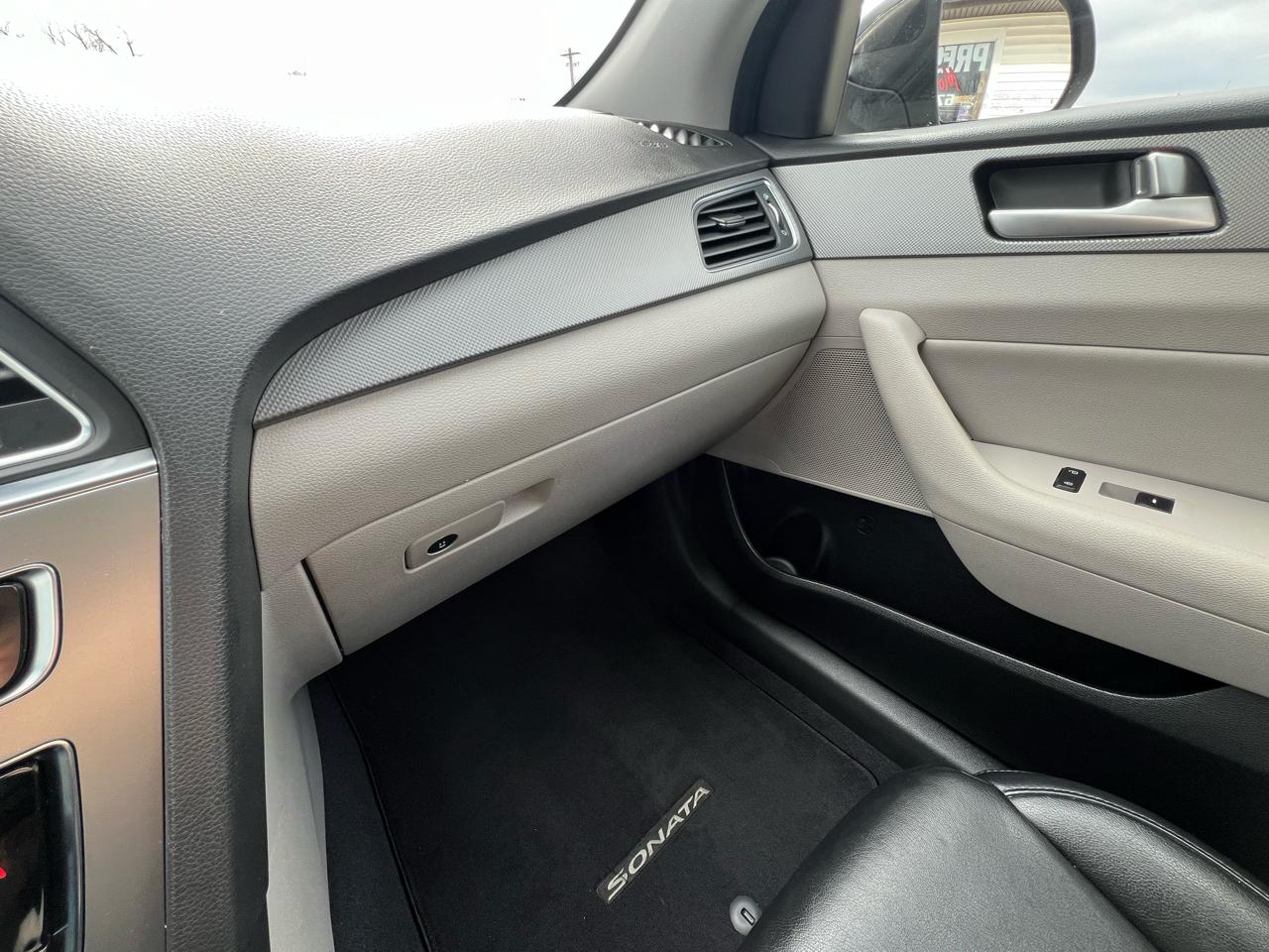 Hyundai Sonata SE 2015