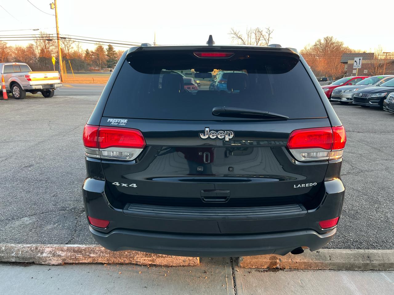 Jeep Grand Cherokee Laredo 4WD 2015