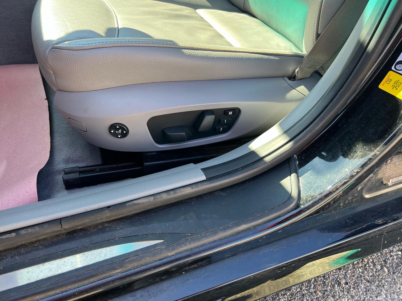 BMW 3-Series 328i SA 2011