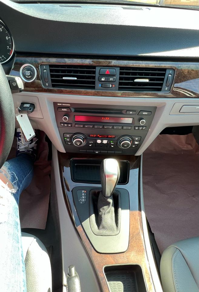 BMW 3-Series 328i SA 2011