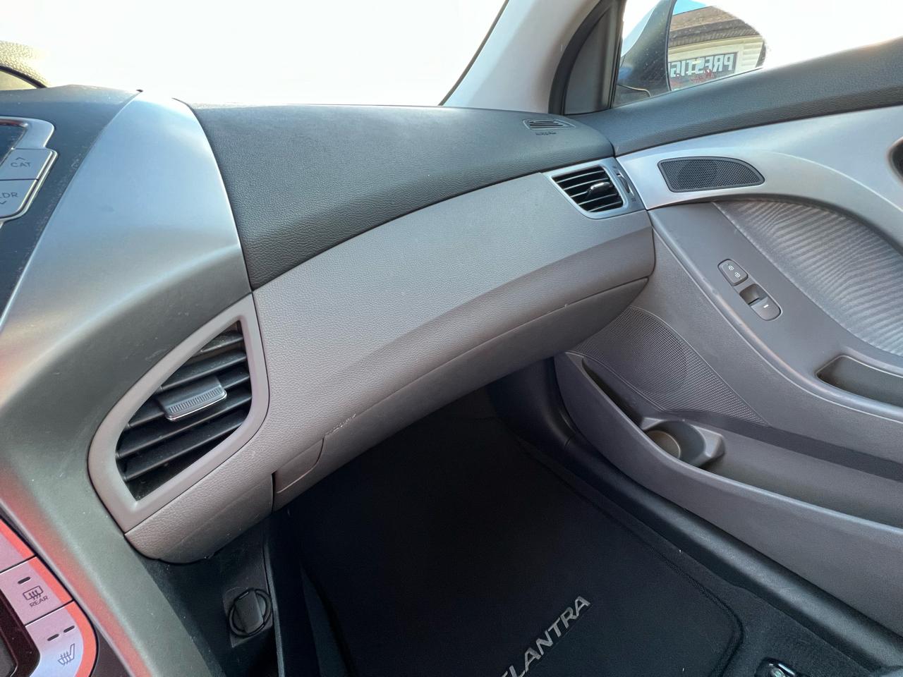 Hyundai Elantra Limited 2013