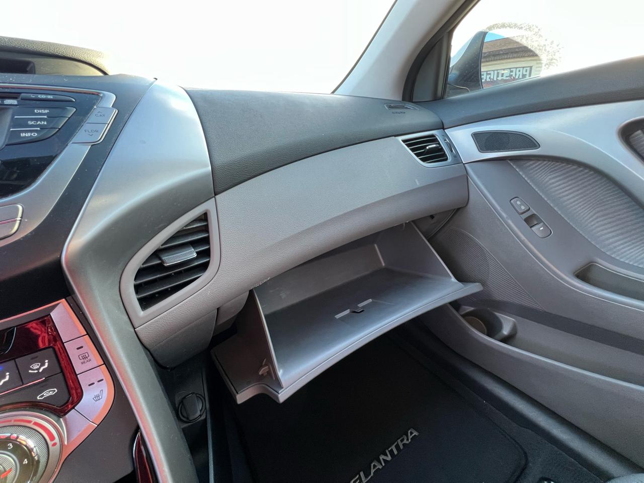 Hyundai Elantra Limited 2013