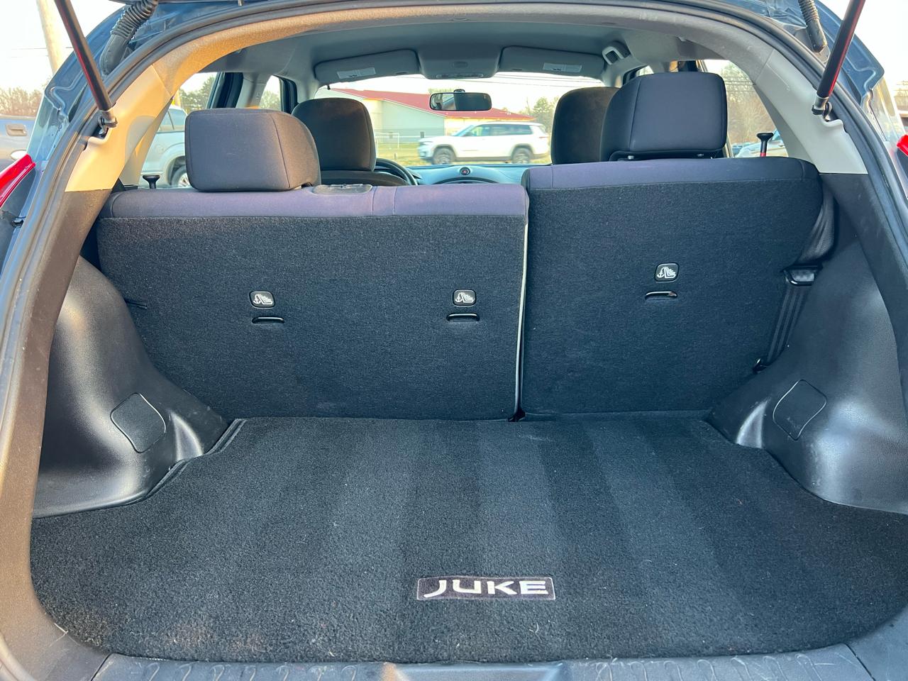 Nissan Juke S AWD 2013