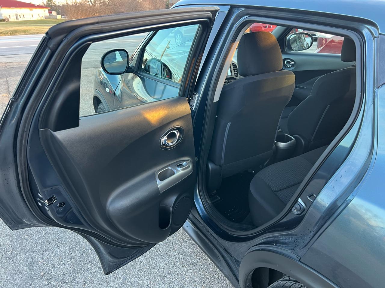 Nissan Juke S AWD 2013