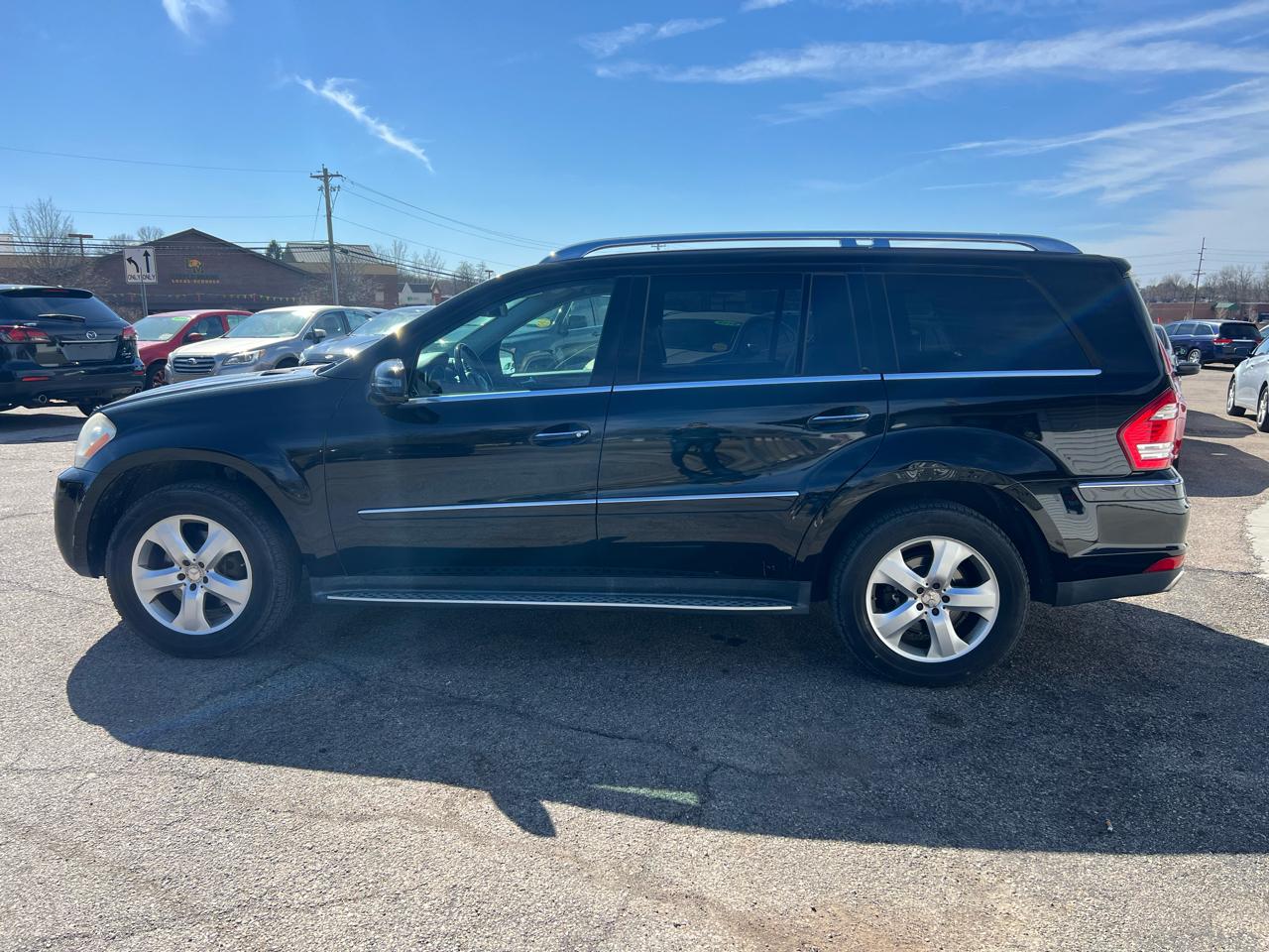 Mercedes-Benz GL-Class GL450 4MATIC 2011