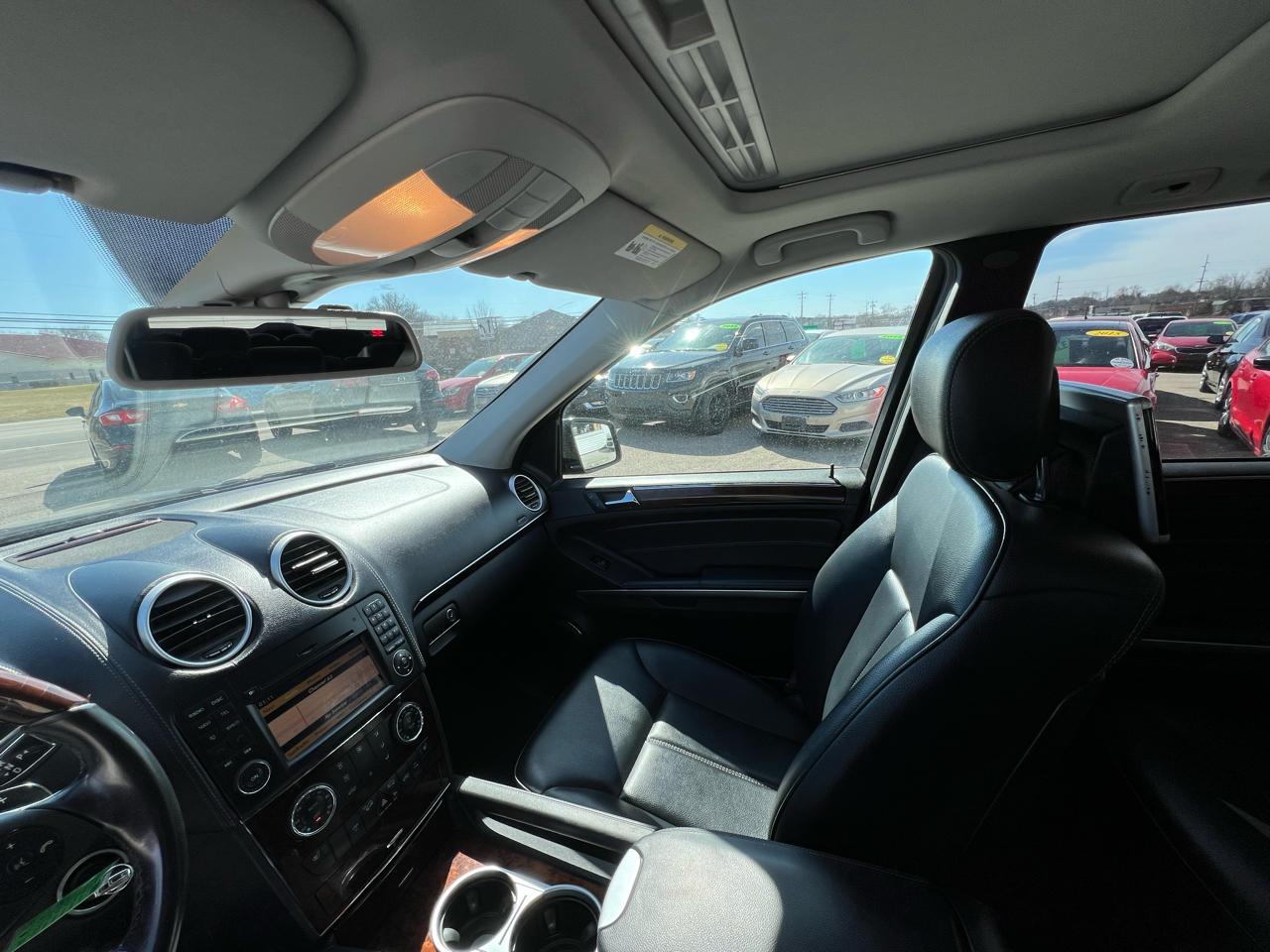 Mercedes-Benz GL-Class GL450 4MATIC 2011