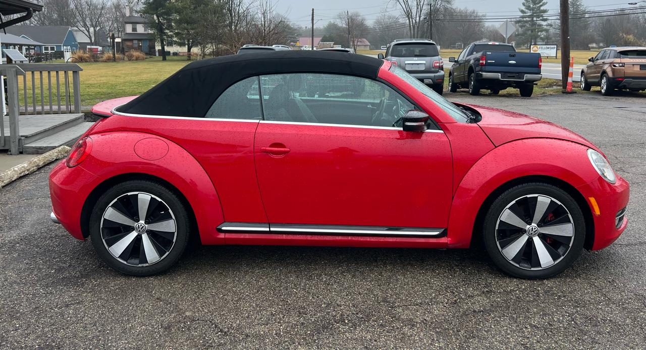 Volkswagen Beetle 2.0T Turbo Convertible 2013