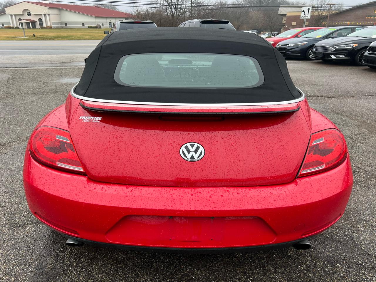 Volkswagen Beetle 2.0T Turbo Convertible 2013