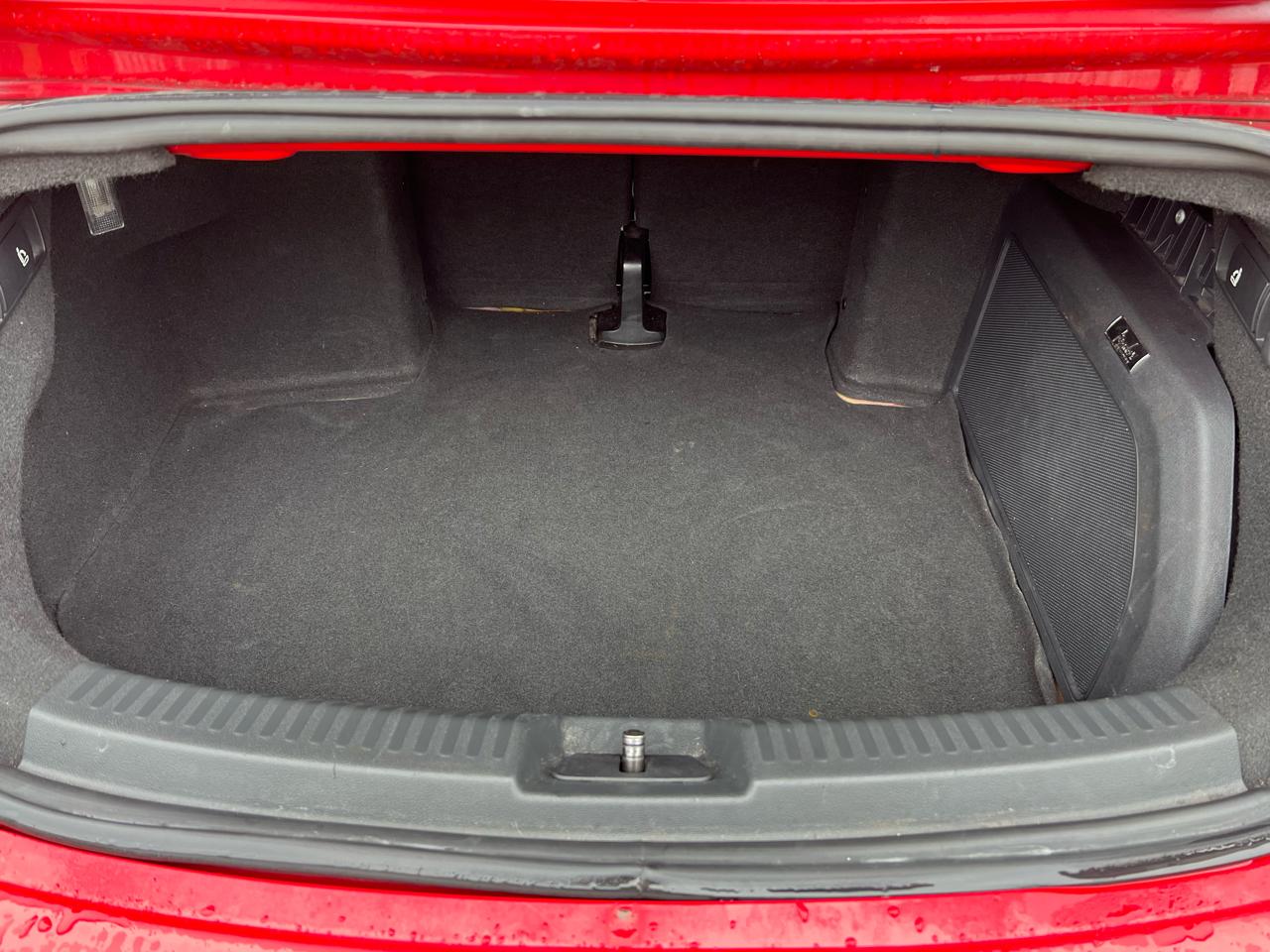 Volkswagen Beetle 2.0T Turbo Convertible 2013