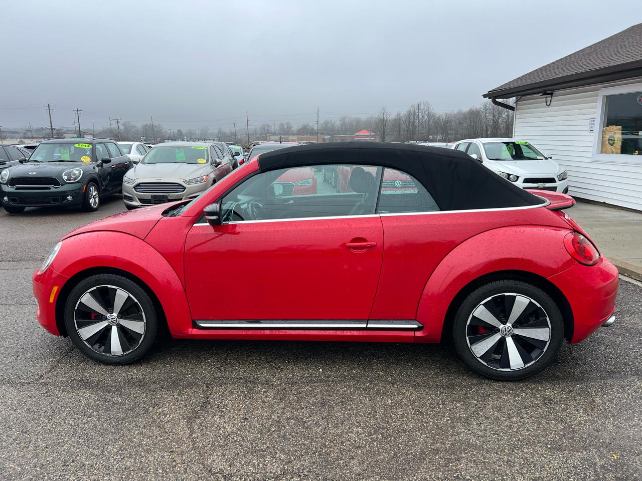 Volkswagen Beetle 2.0T Turbo Convertible 2013