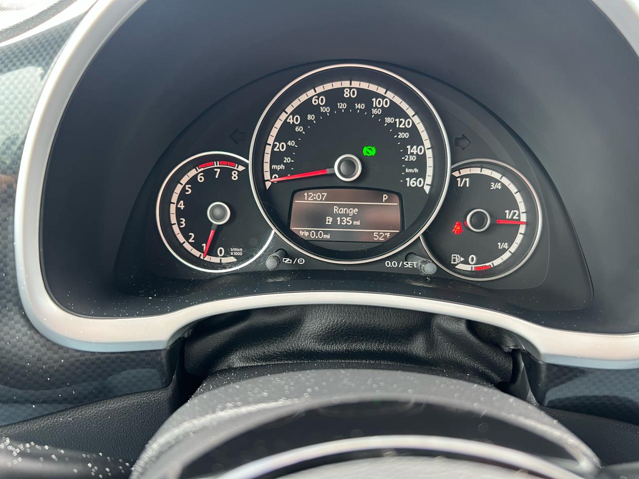 Volkswagen Beetle 2.0T Turbo Convertible 2013