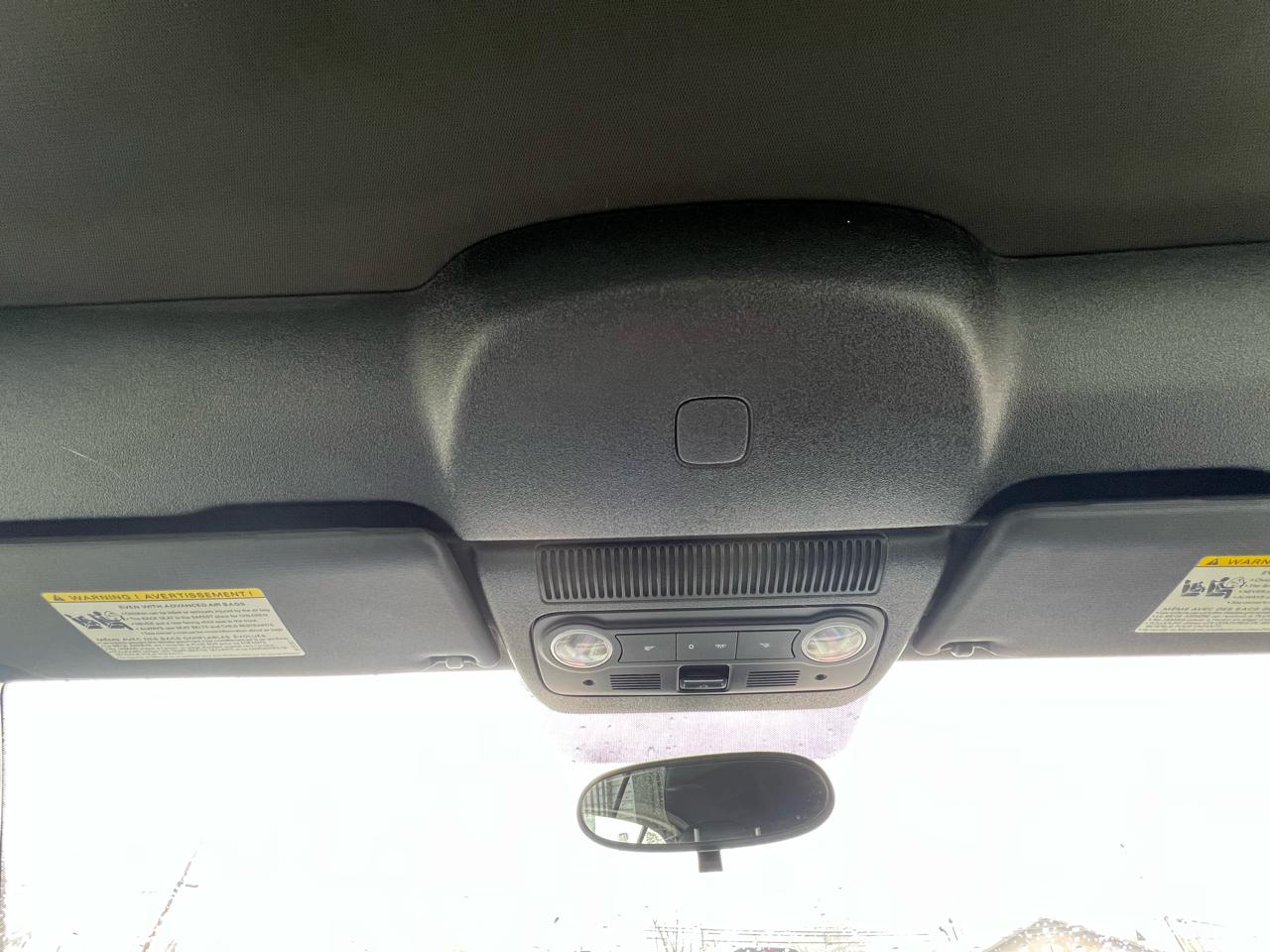 Volkswagen Beetle 2.0T Turbo Convertible 2013