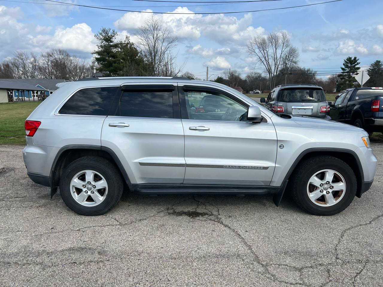 Jeep Grand Cherokee Laredo 4WD 2011