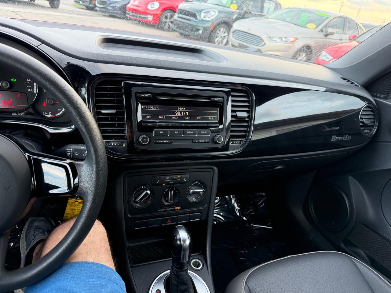 Volkswagen Beetle 1.8T Classic 2015