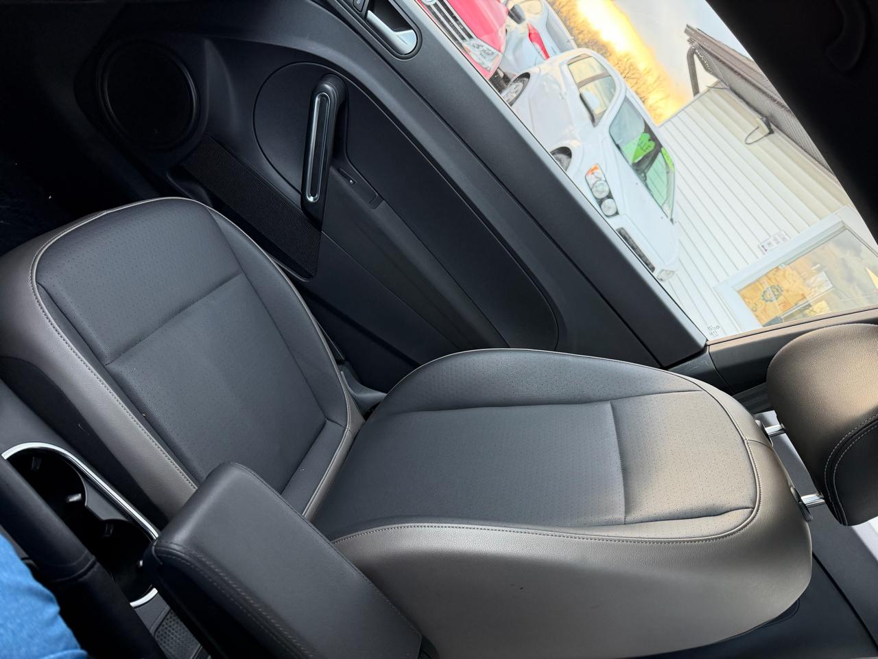 Volkswagen Beetle 1.8T Classic 2015