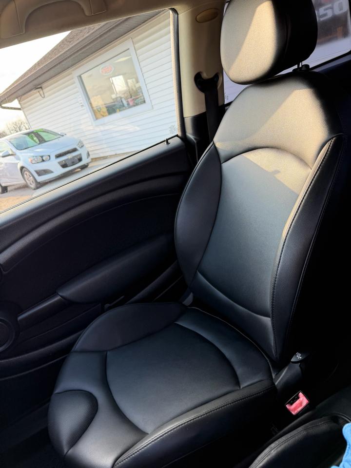 MINI Cooper Base 2013