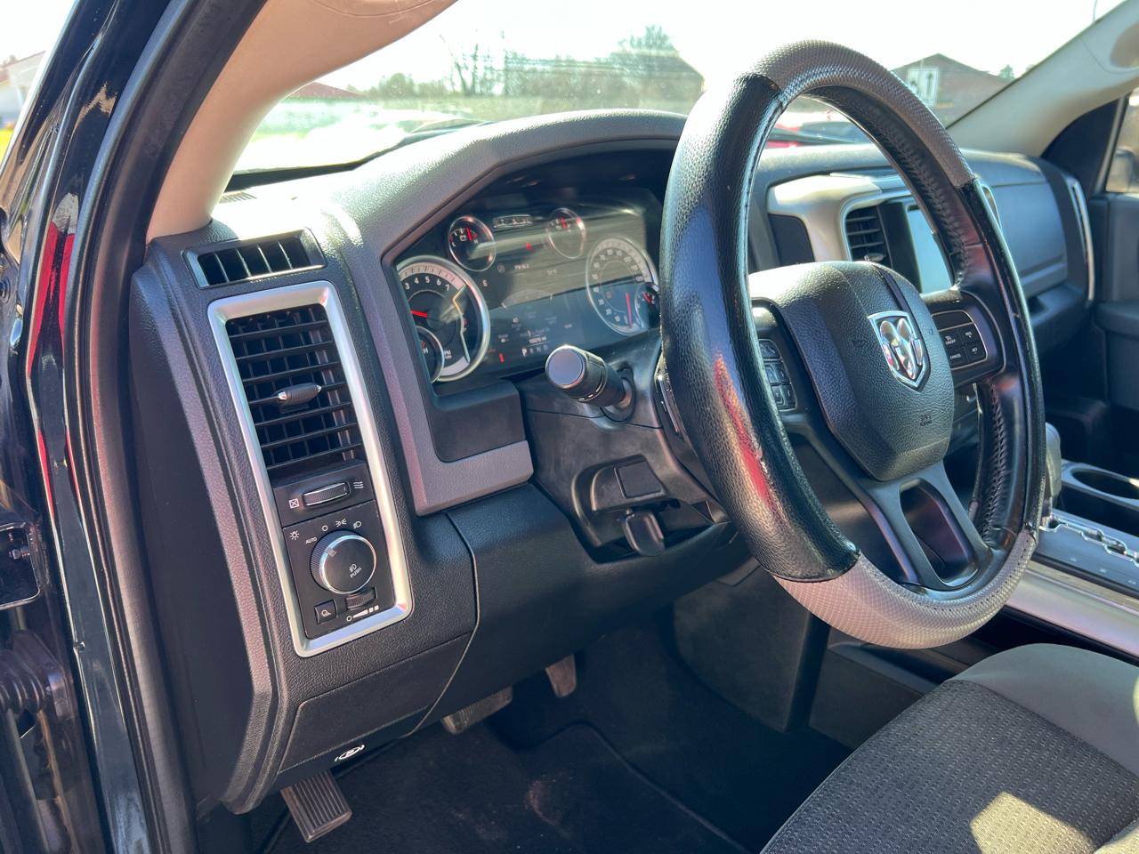 RAM 1500 SLT Quad Cab 4WD 2013