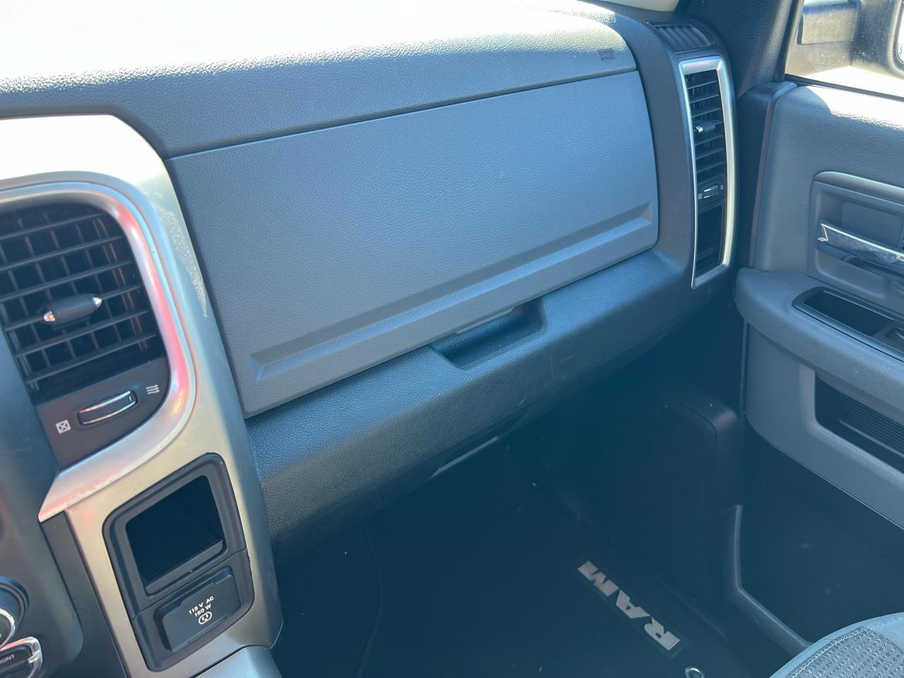 RAM 1500 SLT Quad Cab 4WD 2013