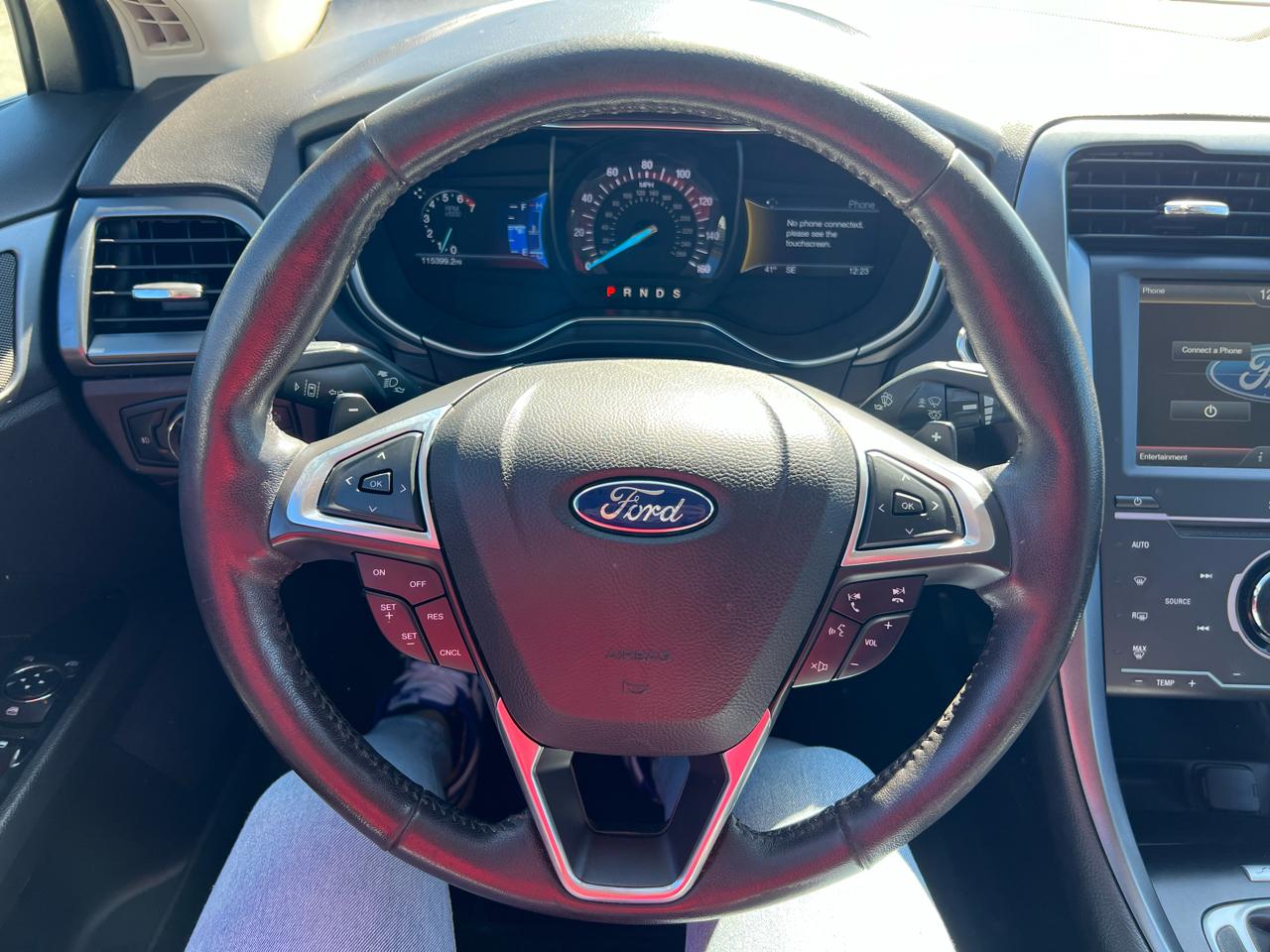 Ford Fusion Titanium 2015