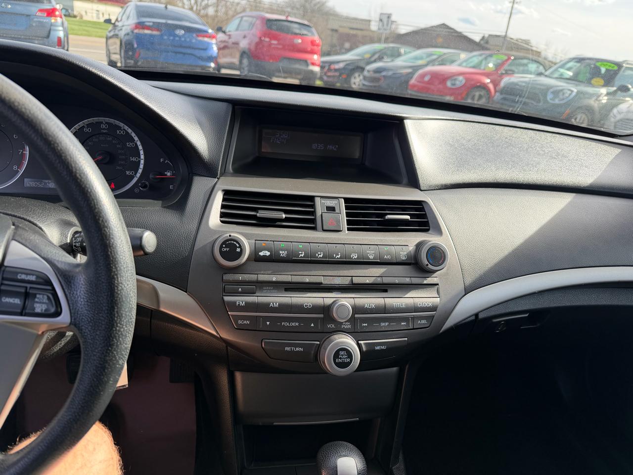 Honda Accord LX sedan AT 2012