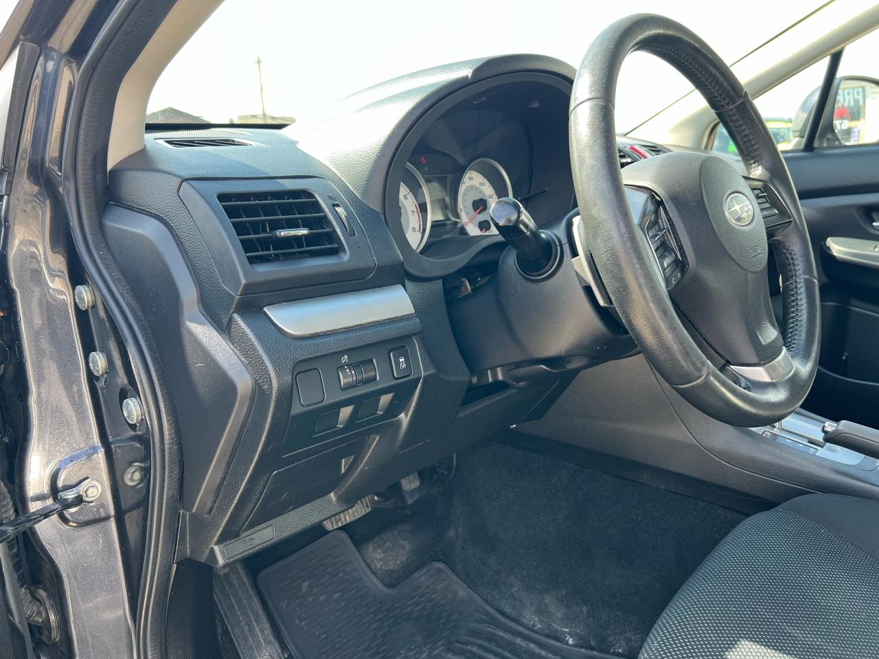 Subaru Impreza Premium Plus 5-Door+S/R 2012