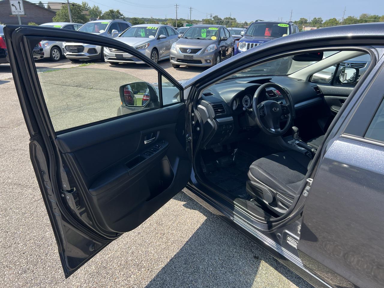 Subaru Impreza Premium Plus 5-Door+S/R 2012