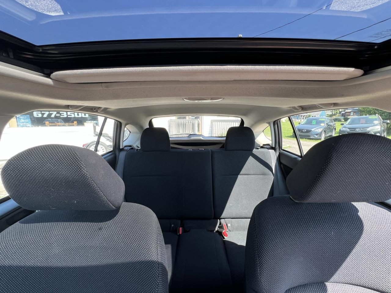 Subaru Impreza Premium Plus 5-Door+S/R 2012