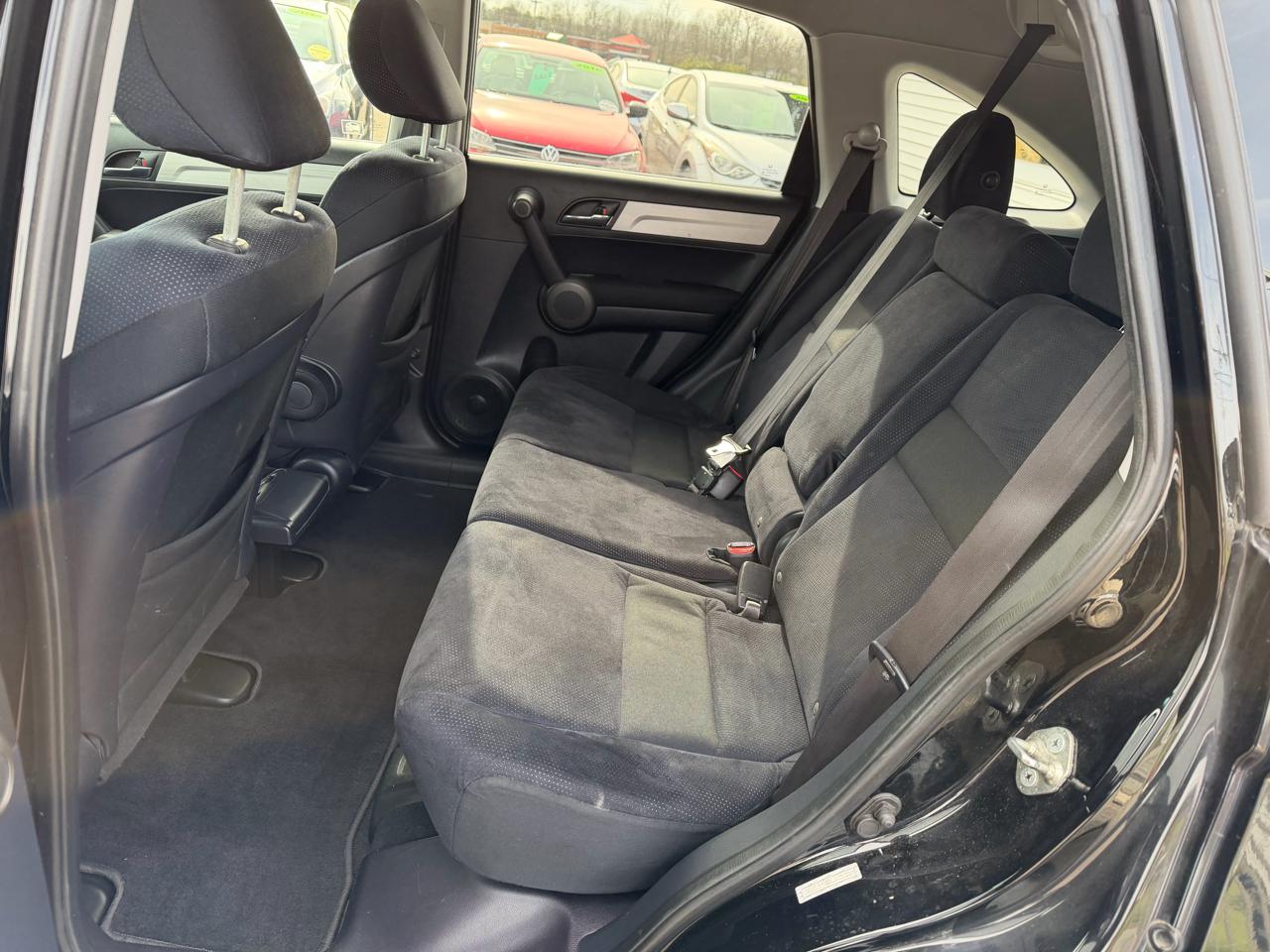 Honda CR-V SE 4WD 5-Speed AT 2011